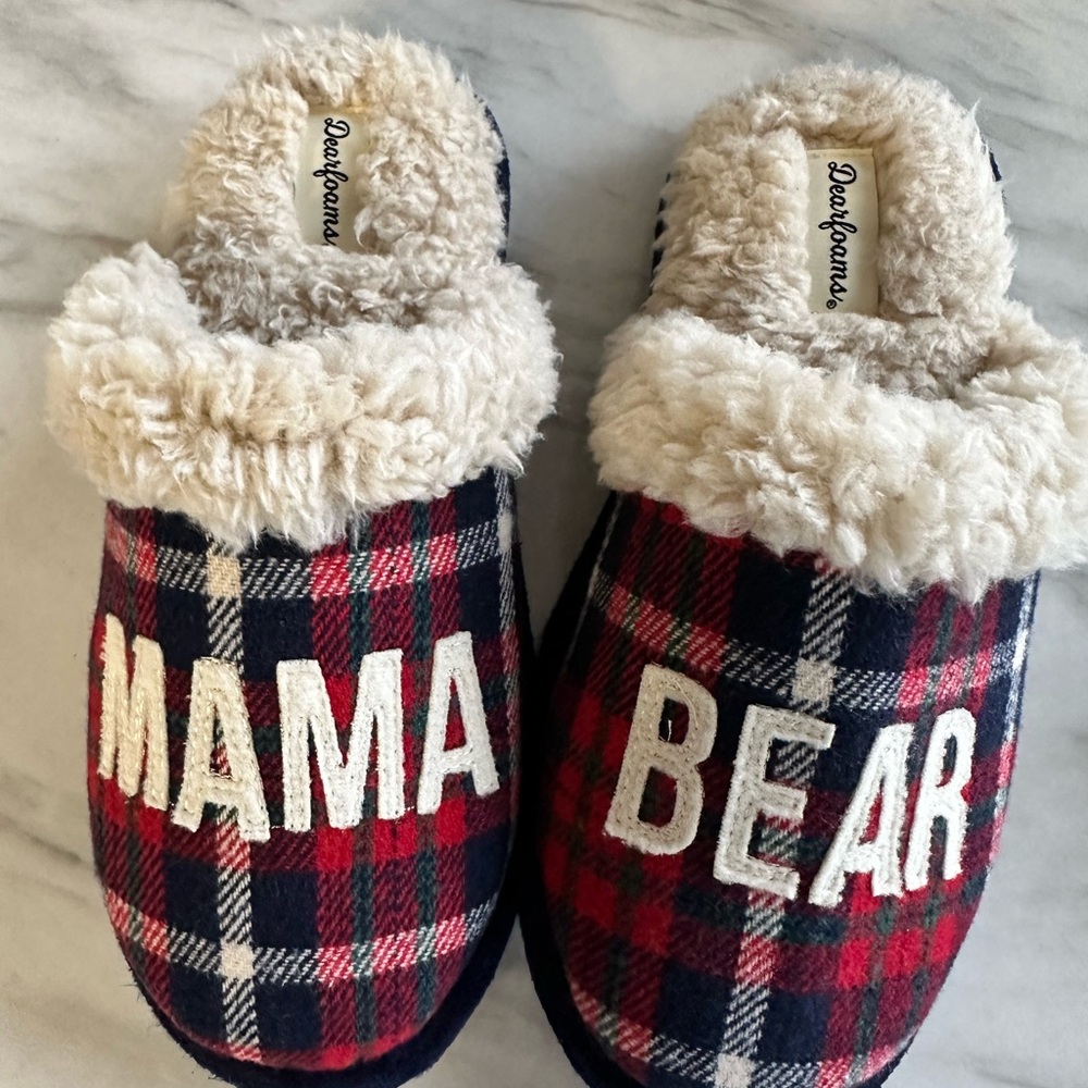Dearfoams Plaid Mama Bear Slippers - Red and Blue. NWT
